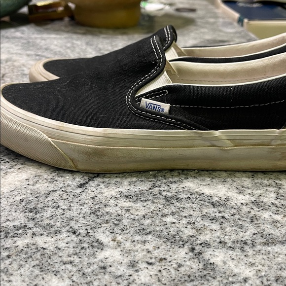 Vans Men's Black and White Slip-On Loafers Mens 9/womens 10.5 - Picture 6 of 7